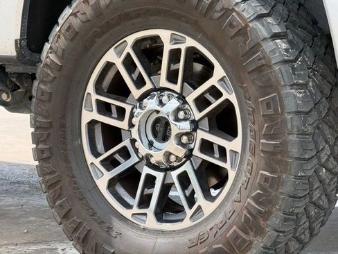 Used 2024 Ford F250 Limited w/ FX4 Off-Road Package image 12