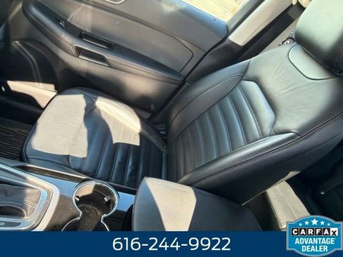 Used 2017 Ford Edge SEL w/ Equipment Group 201A AWD/4WD image 10