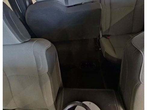 Used 2024 RAM 2500 Big Horn AWD/4WD image 4