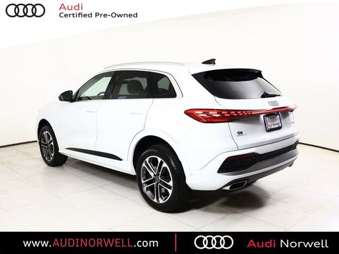 Certified 2025 Audi Q5 Premium w/ Convenience Package AWD/4WD image 14