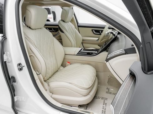 Used 2022 Mercedes-Benz S 580 4MATIC Sedan image 30