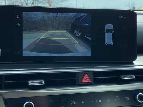 Used 2025 Kia Sorento S w/ Panoramic Sunroof Package image 16