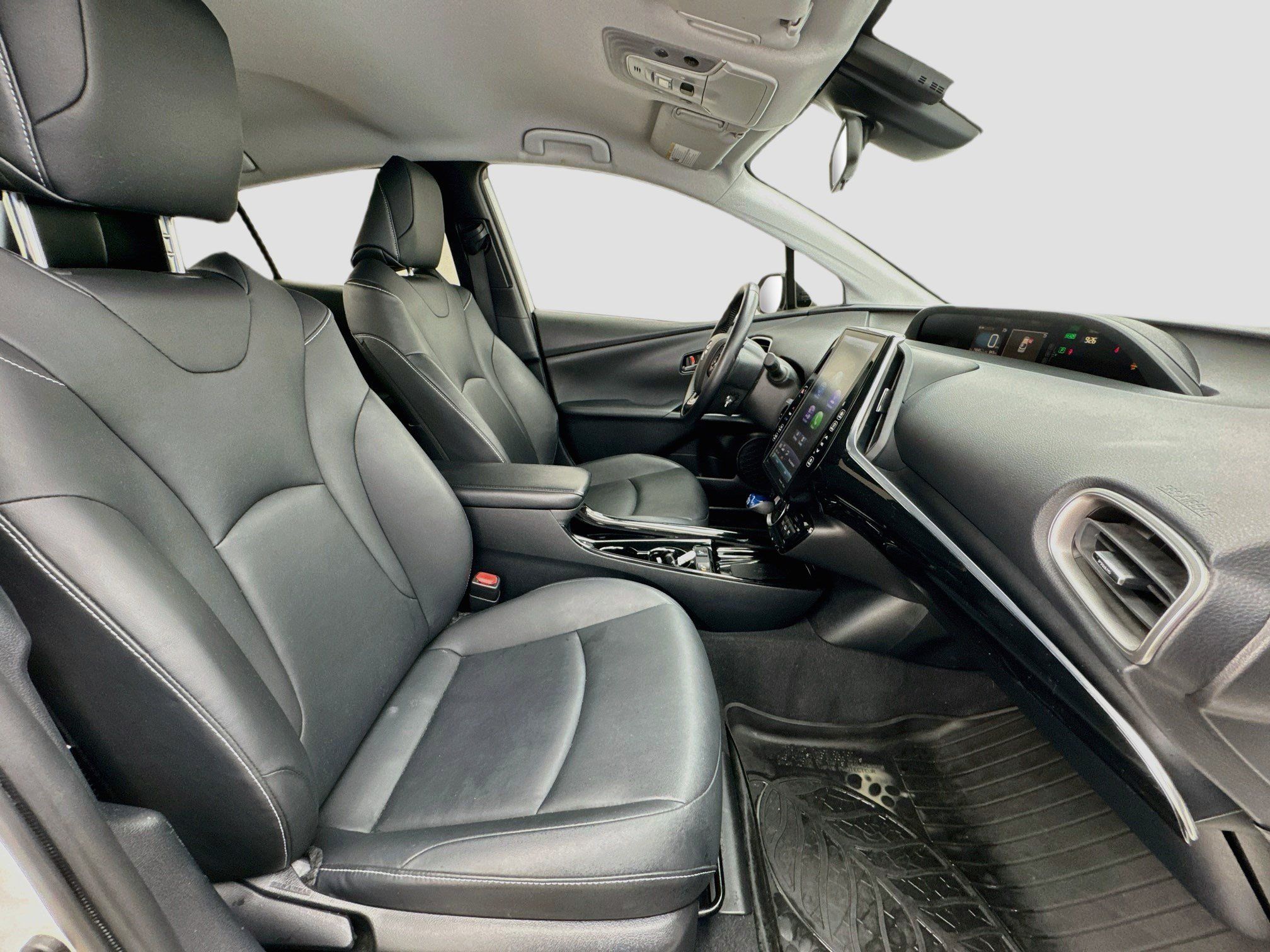 Used 2020 Toyota Prius Prime XLE FWD image 19