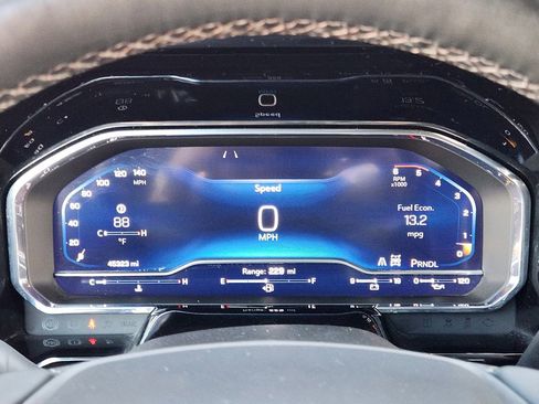 Used 2024 Chevrolet Silverado 2500 LTZ w/ LTZ Convenience Package image 15