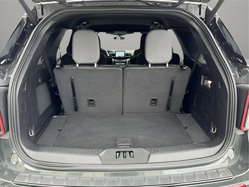 Used 2023 Ford Explorer ST-Line image 26