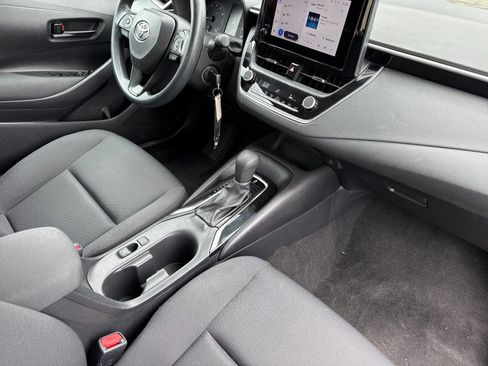 Used 2023 Toyota Corolla LE FWD image 12
