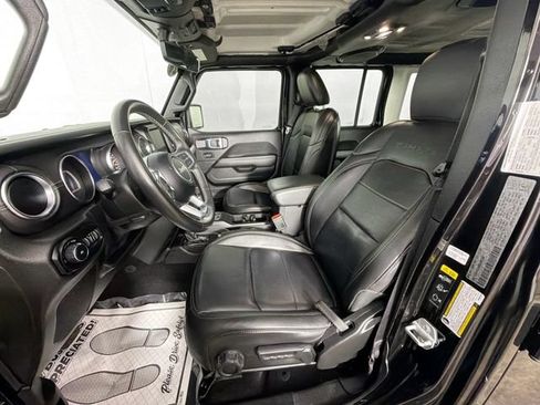 Used 2021 Jeep Wrangler Unlimited Sahara w/ Uconnect 4C Nav & Sound Group AWD/4WD image 21