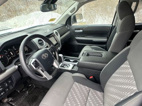Used 2019 Toyota Tundra SR5 image 9