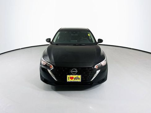 Certified 2025 Nissan Sentra SV FWD image 4