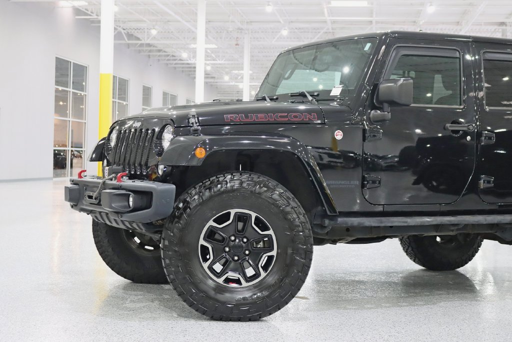 Used 2016 Jeep Wrangler Unlimited Rubicon AWD/4WD image 2
