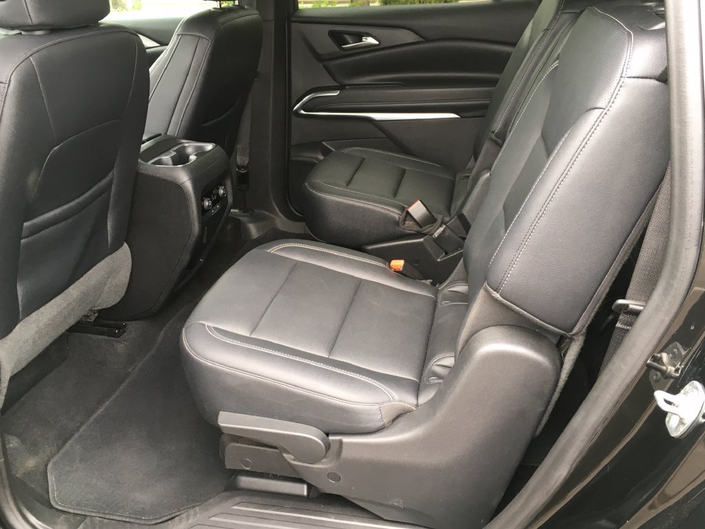Used 2024 Chevrolet Traverse LT w/ Midnight/Sport Edition AWD/4WD image 26