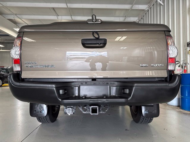 Used 2015 Toyota Tacoma 4x4 Access Cab V6 w/ SR5 Package image 9