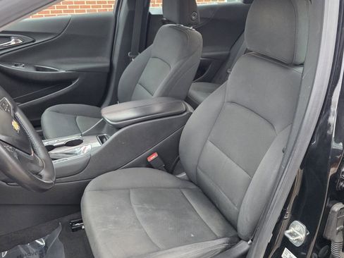 Used 2016 Chevrolet Malibu LT image 10