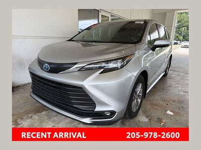 Used 2025 Toyota Sienna XLE w/ XLE Plus Package