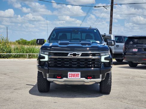 Used 2024 Chevrolet Silverado 1500 ZR2 AWD/4WD image 2
