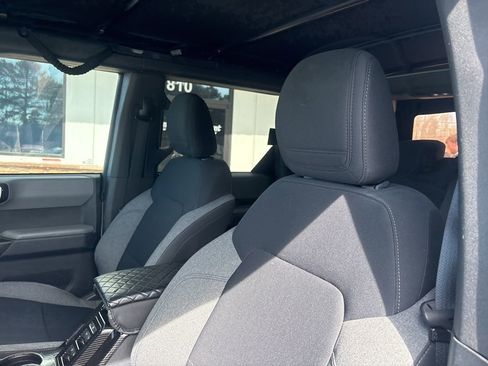 Used 2021 Ford Bronco Big Bend image 3