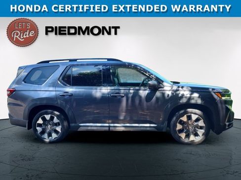 Certified 2025 Honda Pilot Touring image 5