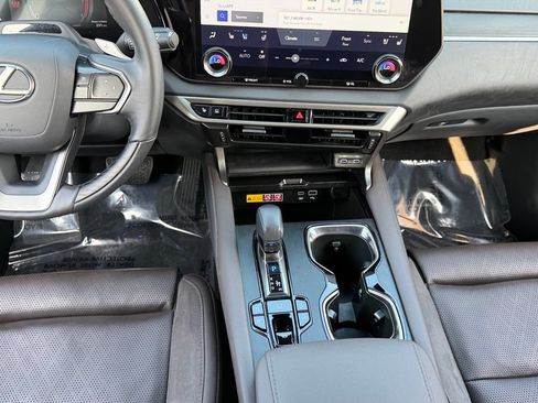 Certified 2024 Lexus RX 350 AWD w/ Convenience Package image 13