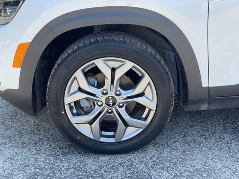 Used 2024 Kia Seltos S FWD image 49