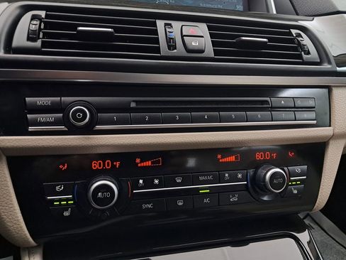 Used 2014 BMW 535i xDrive 535i xDrive Premium image 19