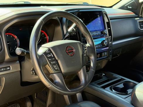 Used 2023 Nissan Titan PRO-4X w/ Pro-4x Convenience Package AWD/4WD image 18