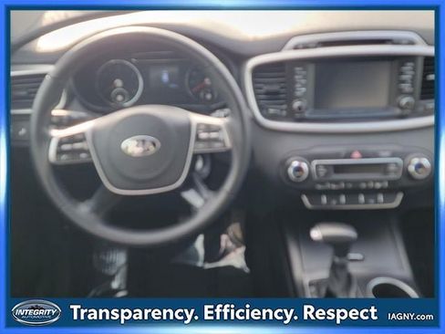 Used 2019 Kia Sorento AWD w/ LX Convenience Package image 14