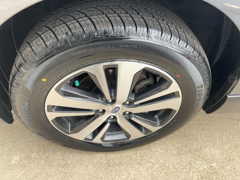 Used 2019 Subaru Outback 2.5i Limited image 37