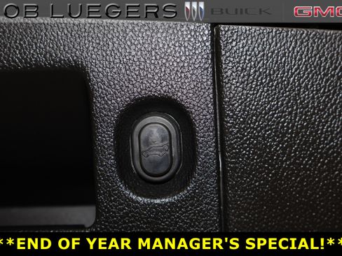 Certified 2020 GMC Yukon Denali w/ Open Road Package image 27