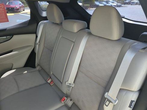 Certified 2020 Nissan Rogue Sport SV FWD image 27