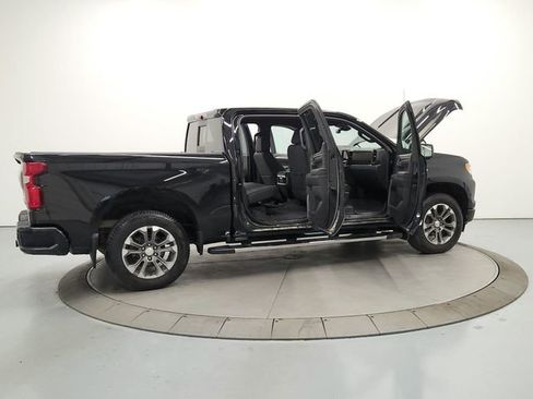 Used 2023 Chevrolet Silverado 1500 High Country w/ Technology Package image 16