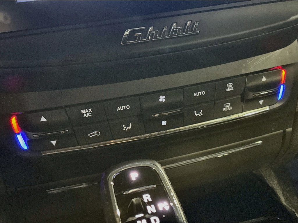 Used 2019 Maserati Ghibli S Q4 AWD/4WD image 40