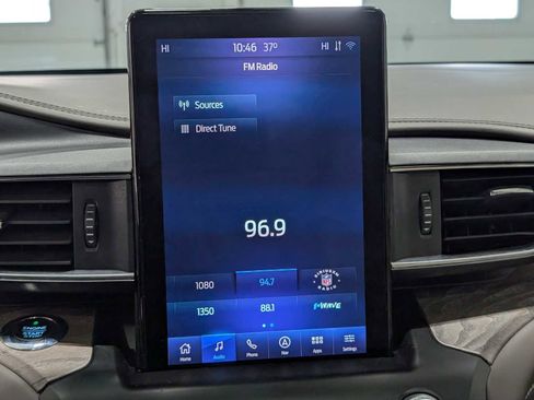 Used 2020 Ford Explorer Platinum w/ Premium Technology Package image 27