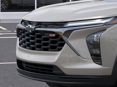 New 2026 Chevrolet Trax RS w/ Sunroof Package FWD image 34