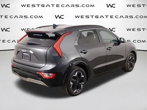 Used 2023 Kia Niro Wind FWD image 45