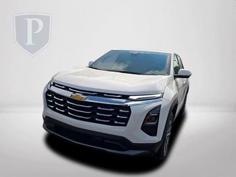 New 2027 Chevrolet Equinox LT FWD image 11