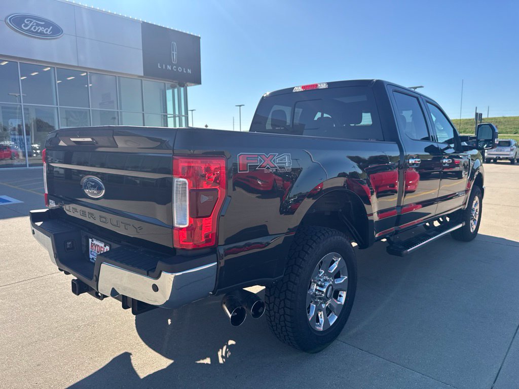 Used 2017 Ford F250 Lariat w/ Lariat Ultimate Package AWD/4WD image 34