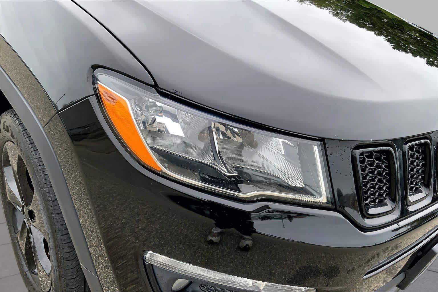 Used 2018 Jeep Compass Latitude w/ Popular Equipment Group AWD/4WD image 27