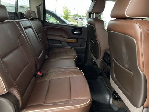 Used 2014 Chevrolet Silverado 1500 High Country w/ High Country Premium Package AWD/4WD image 29