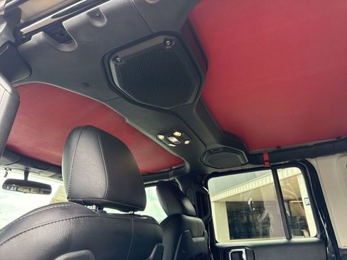 Used 2019 Jeep Wrangler Unlimited Rubicon AWD/4WD image 41