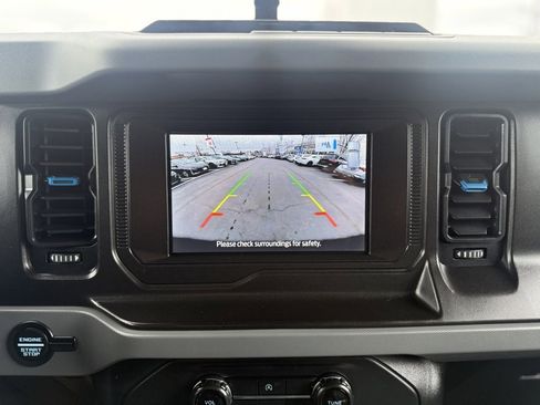 Used 2022 Ford Bronco Black Diamond image 25