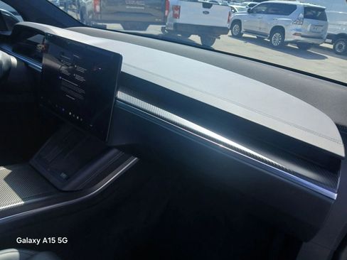 Used 2022 Tesla Model X Plaid image 21