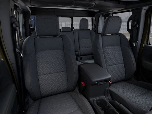 New 2026 Jeep Gladiator Mojave image 16
