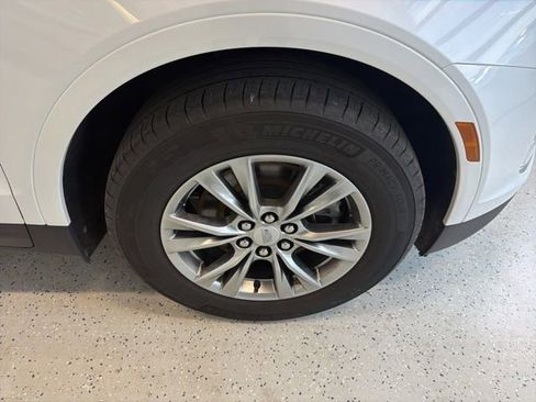 Used 2023 Cadillac XT5 Premium Luxury AWD/4WD image 11