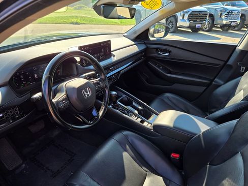 Used 2023 Honda Accord EX-L image 13