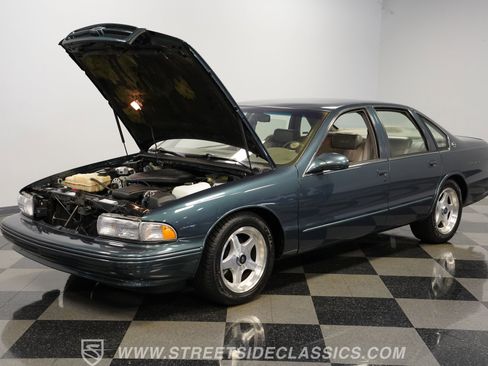 Used 1996 Chevrolet Impala SS RWD image 32