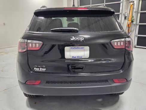 New 2026 Jeep Compass Latitude image 9