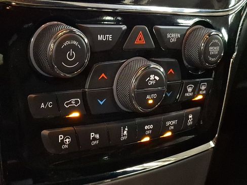 Used 2020 Jeep Grand Cherokee High Altitude AWD/4WD image 14