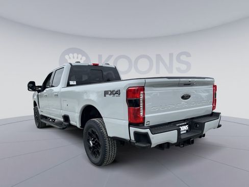 New 2026 Ford F350 Lariat w/ Black Appearance Package image 4