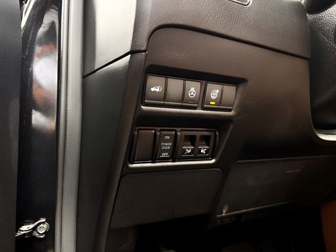 Used 2024 INFINITI QX80 Sensory w/ All-Season Package RWD image 17