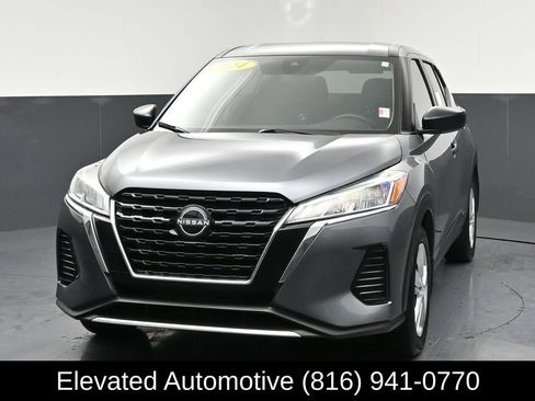 Used 2024 Nissan Kicks S FWD image 3